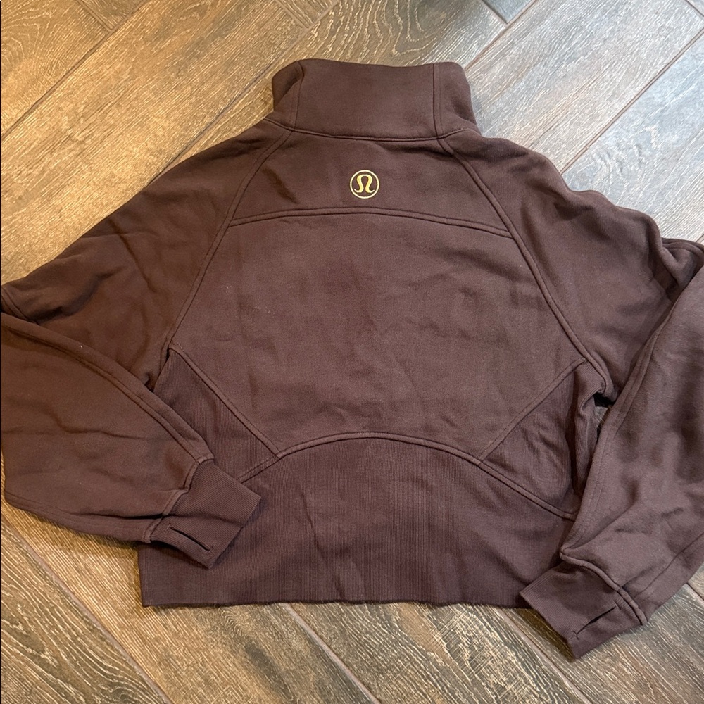 lululemon 3/4 funnel neck cropped scuba gently used - Picture 4 of 4
